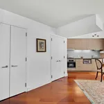 Rent 1 bedroom apartment of 54 m² in New York City