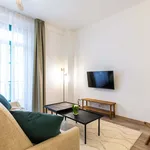 Rent 1 bedroom apartment of 90 m² in Valencia