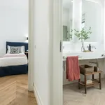 Rent 1 bedroom apartment of 102 m² in Madrid