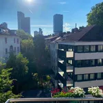 Miete 3 Schlafzimmer wohnung von 100 m² in Frankfurt am Main