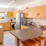 Rent 3 bedroom apartment of 100 m² in George