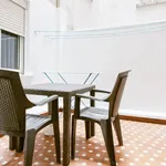 Rent 4 bedroom apartment in Valencia