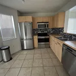 Rent 3 bedroom apartment of 108 m² in Pembroke Pines