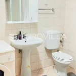 Rent 2 bedroom apartment of 67 m² in Poreč