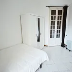 Rent a room of 90 m² in Barcelona