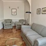 Affitto 6 camera appartamento di 160 m² in Firenze