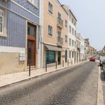 Rent 2 bedroom apartment of 850 m² in Lisbon