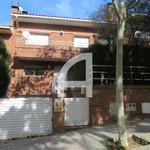 Rent 4 bedroom house of 288 m² in Molins de Rei