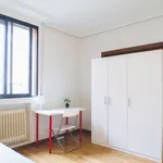 Rent a room of 210 m² in madrid