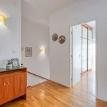 Rent a room of 149 m² in porto