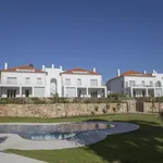 Rent 4 bedroom apartment of 276 m² in Cascais