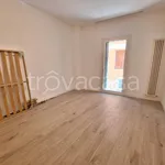 Affitto 4 camera appartamento di 120 m² in Vicenza