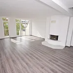 Rent 3 bedroom apartment of 129 m² in Chemnitz