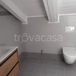 Rent 4 bedroom apartment of 90 m² in Colico