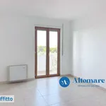 Affitto 4 camera appartamento di 130 m² in Bari