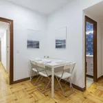 Rent a room of 118 m² in madrid