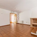 Rent 4 bedroom house of 242 m² in Barcelona