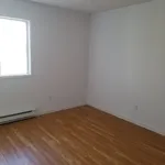 Appartement de 1463 m² avec 4 chambre(s) en location à Sherbrooke