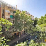 Rent a room of 140 m² in barcelona