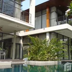 Rent 4 bedroom house of 420 m² in Bangkok