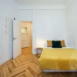 Rent a room of 130 m² in madrid