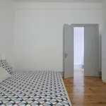 Rent a room in lisbon