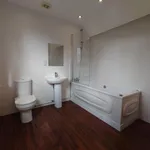 Rent 2 bedroom flat in Leicester