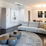 Rent 4 bedroom apartment in barcelona