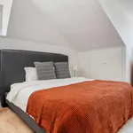 Rent 1 bedroom apartment of 54 m² in lisbon