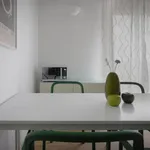 Rent 1 bedroom apartment in Milan