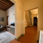 Affitto 4 camera appartamento di 120 m² in Firenze