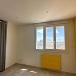 Appartement de 65 m² avec 3 chambre(s) en location à Nîmes