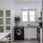 Rent 5 bedroom apartment in Valencia