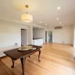 Rent 4 bedroom house in Oakleigh