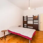 Rent 3 bedroom apartment in Turin