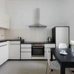 Rent 2 bedroom apartment of 1076 m² in vienna