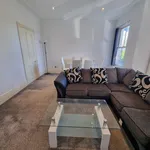 Rent 2 bedroom flat in Cardiff