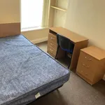 Rent 4 bedroom apartment in Swansea