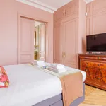 Rent 3 bedroom apartment of 100 m² in Paris