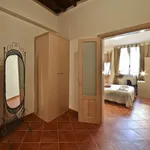 Rent 2 bedroom apartment of 70 m² in Florence