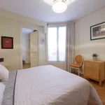 Rent 1 bedroom apartment of 103 m² in Paris