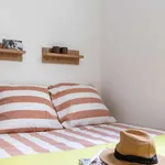 Rent a room in lisbon