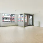 Huur 3 slaapkamer appartement van 112 m² in Zambesidreef en omgeving