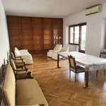 Rent 4 bedroom apartment of 147 m² in Rome