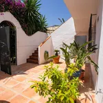 Rent 4 bedroom house of 161 m² in Marbella