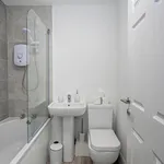 Rent 4 bedroom flat in Manchester