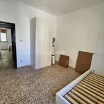 Rent 2 bedroom apartment of 90 m² in Reggio di Calabria