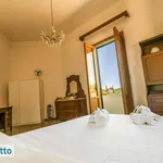 Rent 4 bedroom house of 160 m² in Florence