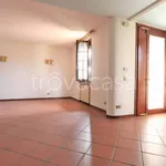 Rent 5 bedroom house of 327 m² in Castegnero