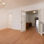 Huur 5 slaapkamer appartement van 253 m² in Voorhout